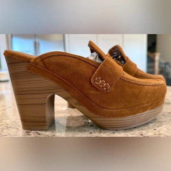 Splendid Super Cute Brown Suede Mules - Picture 3 of 12